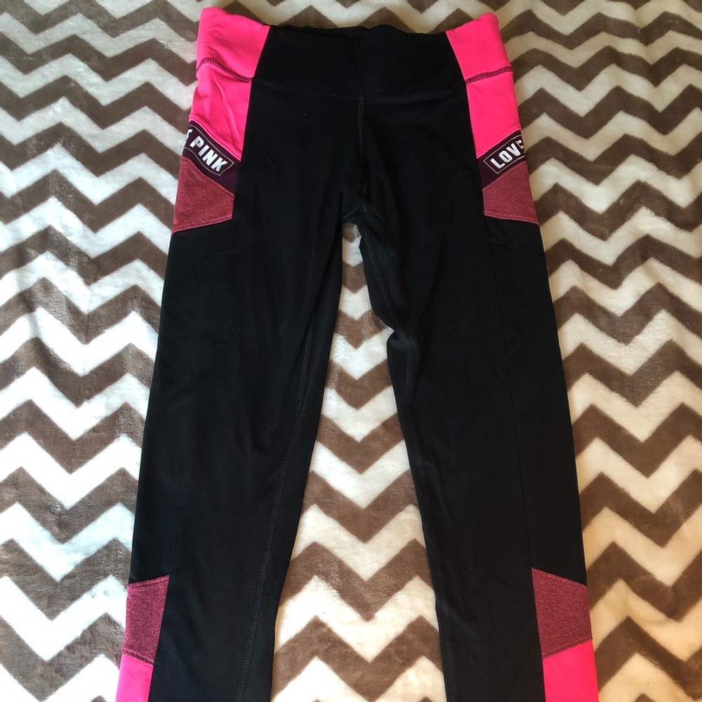 ✖️✖️SOLD✖️✖️ Victoria’s Secret PINK leggings